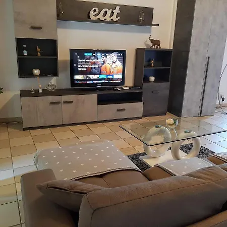 Holidays Homes Il Folletto Apartment