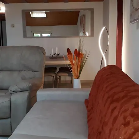 Holidays Homes Il Folletto Apartment