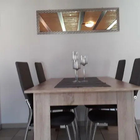 Holidays Homes Il Folletto Apartment Quartino